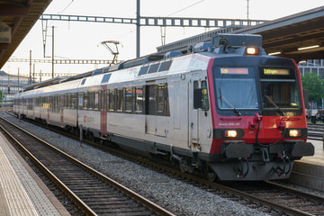 スイス連邦鉄道 BDe 560「DOMINO」 BruggStation付近
