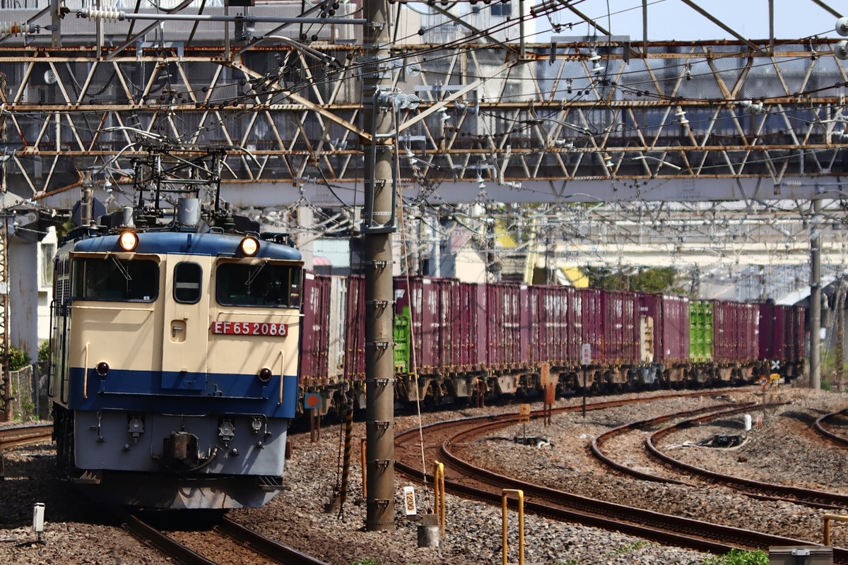 JR東日本  EF65形 2088