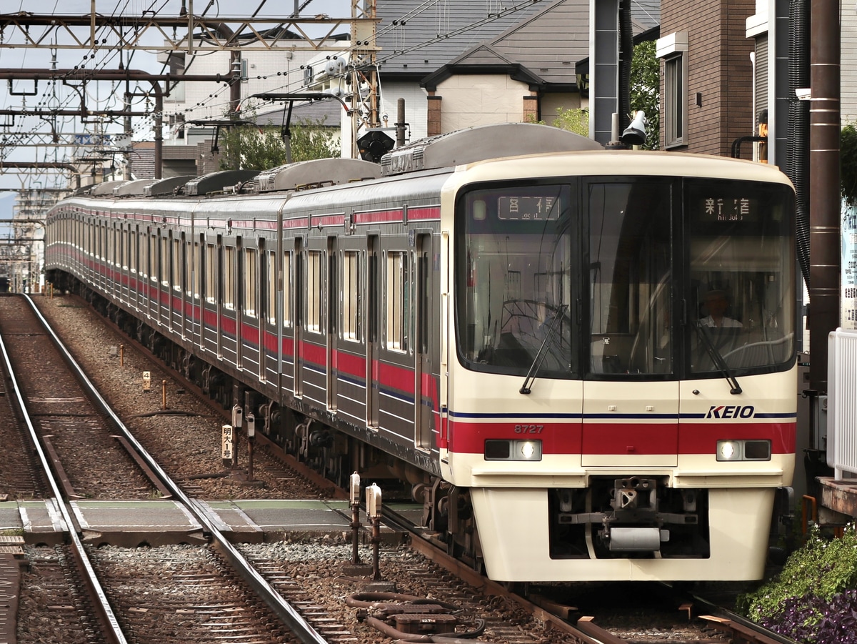 京王電鉄  8000系 8727F