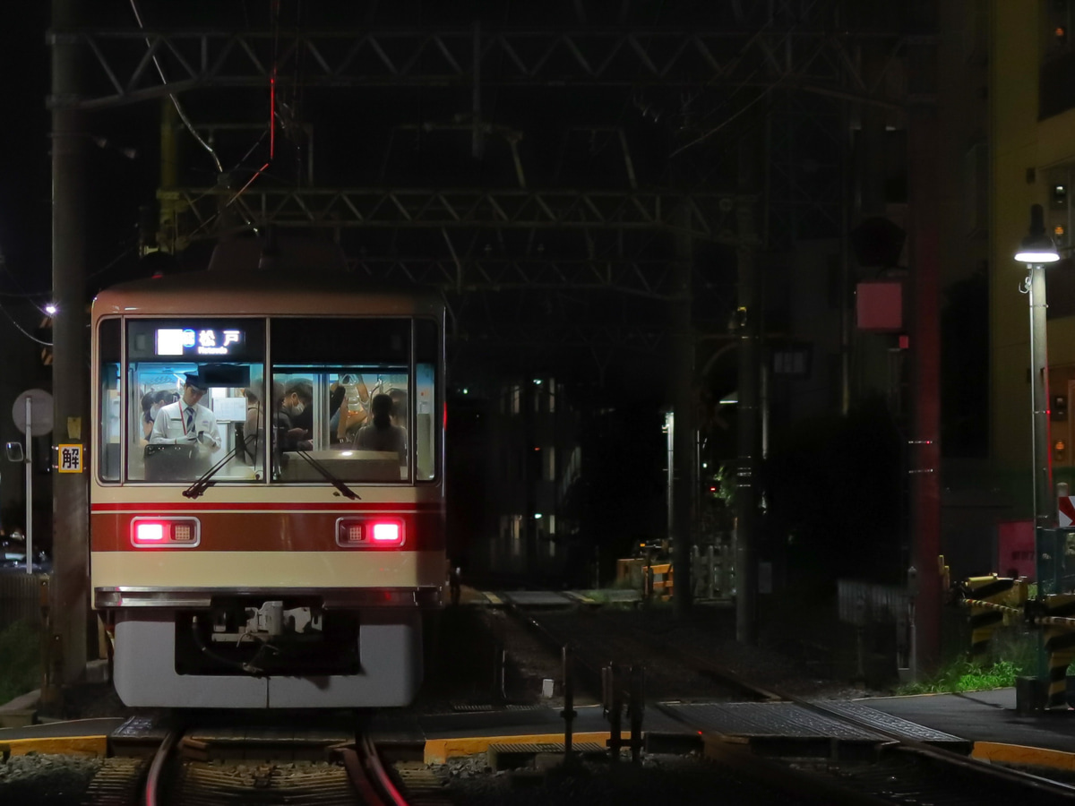 京成電鉄  8800形 8813F
