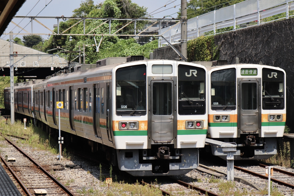 流鉄  211系 GG6編成