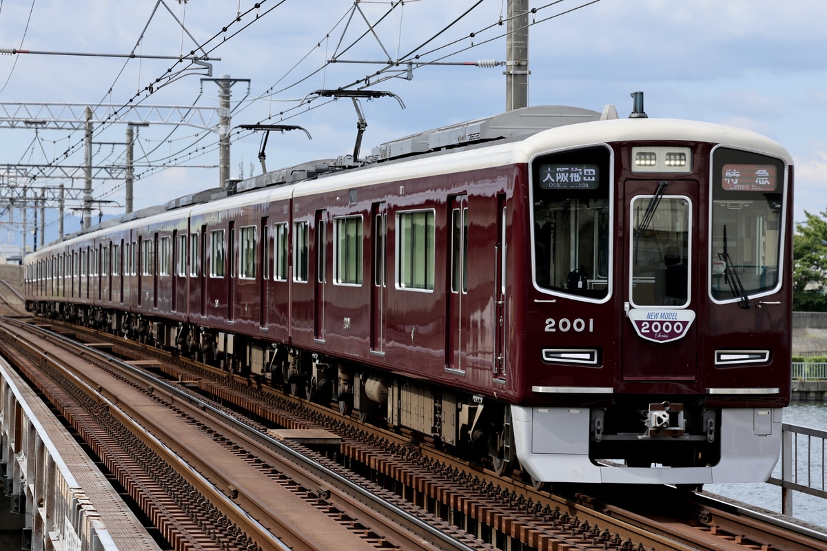 阪急電鉄 西宮車庫 2000系 2001F