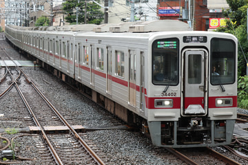 東武鉄道30000系31402Fを不明で撮影した画像
