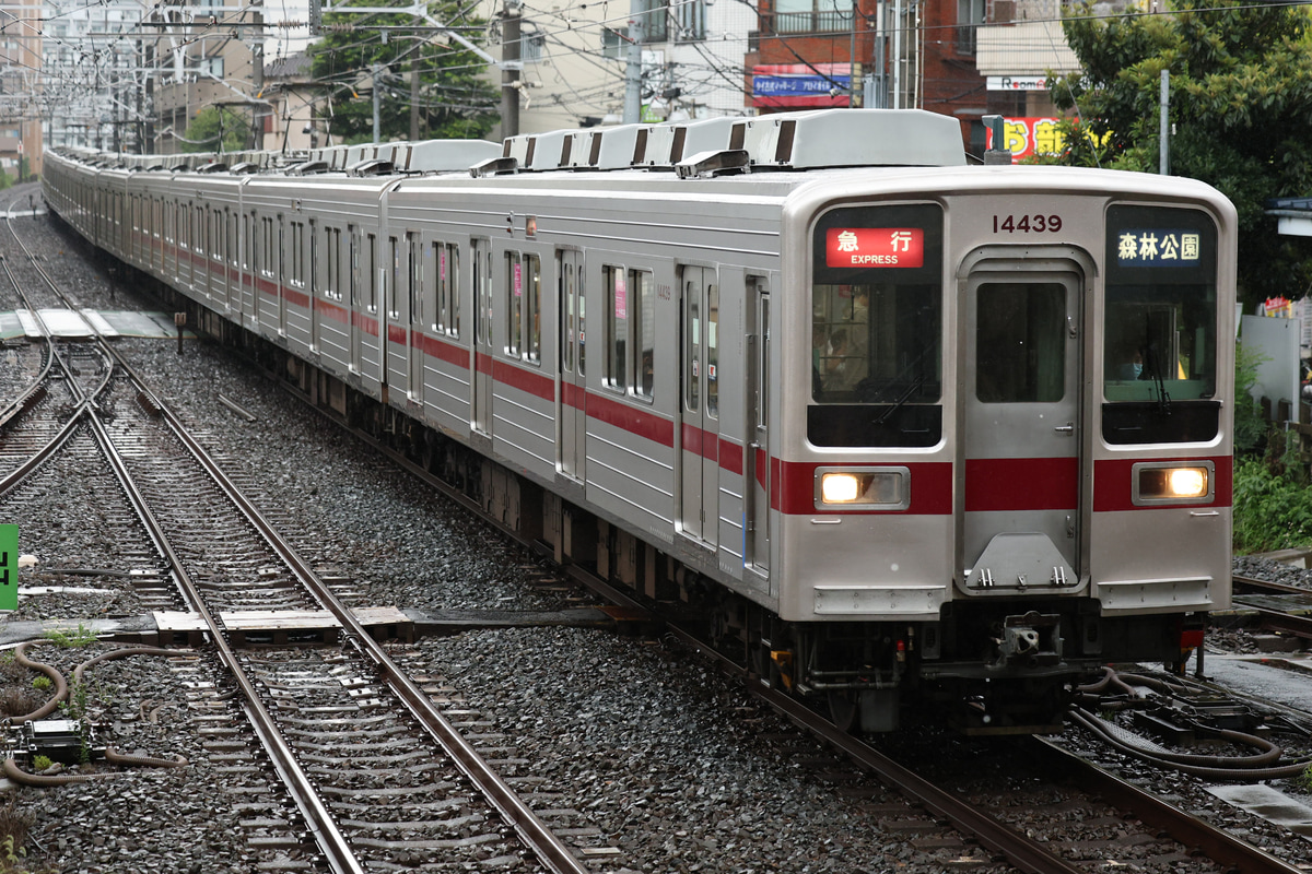 東武鉄道 森林公園検修区 10030型 11439F