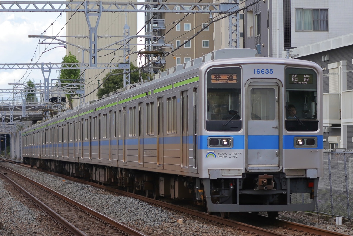東武鉄道  10000系10030型 11635F