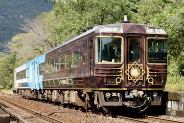 JR四国 キロ185系 吾桑駅付近