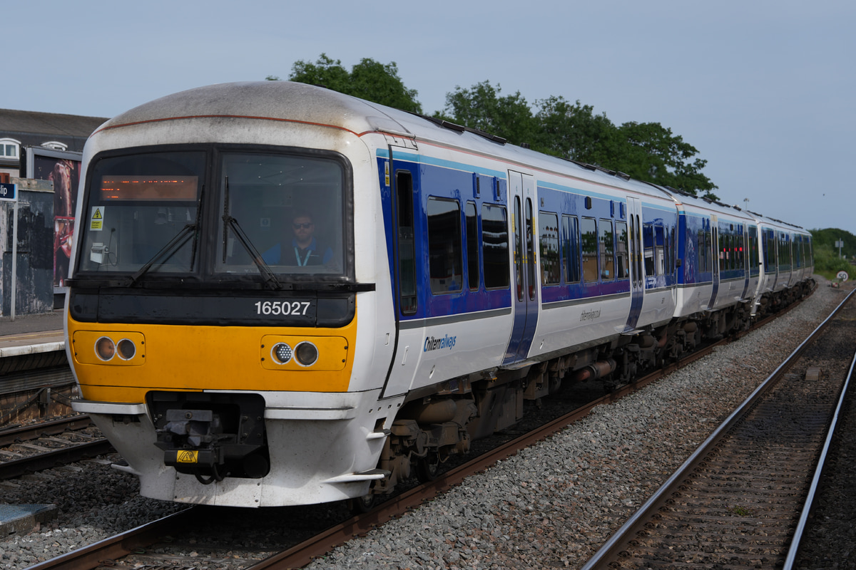 Chiltern Railways  Class165 027