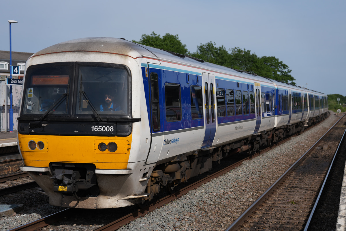 Chiltern Railways  Class165 008