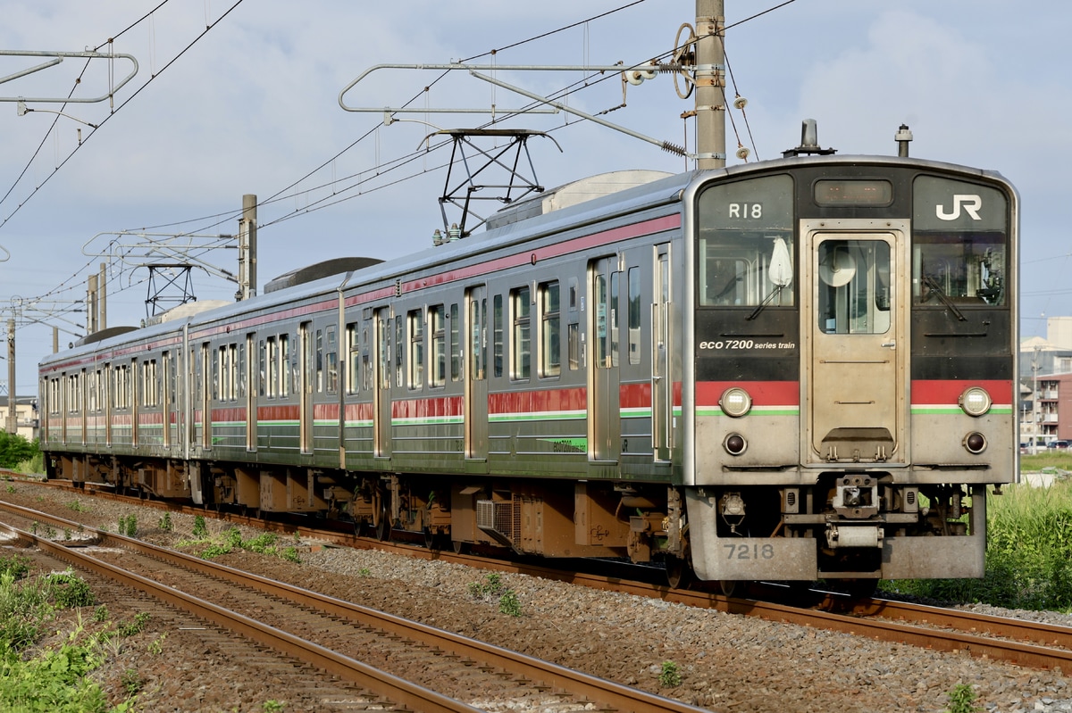 JR四国 高松運転所 7200系 R18編成