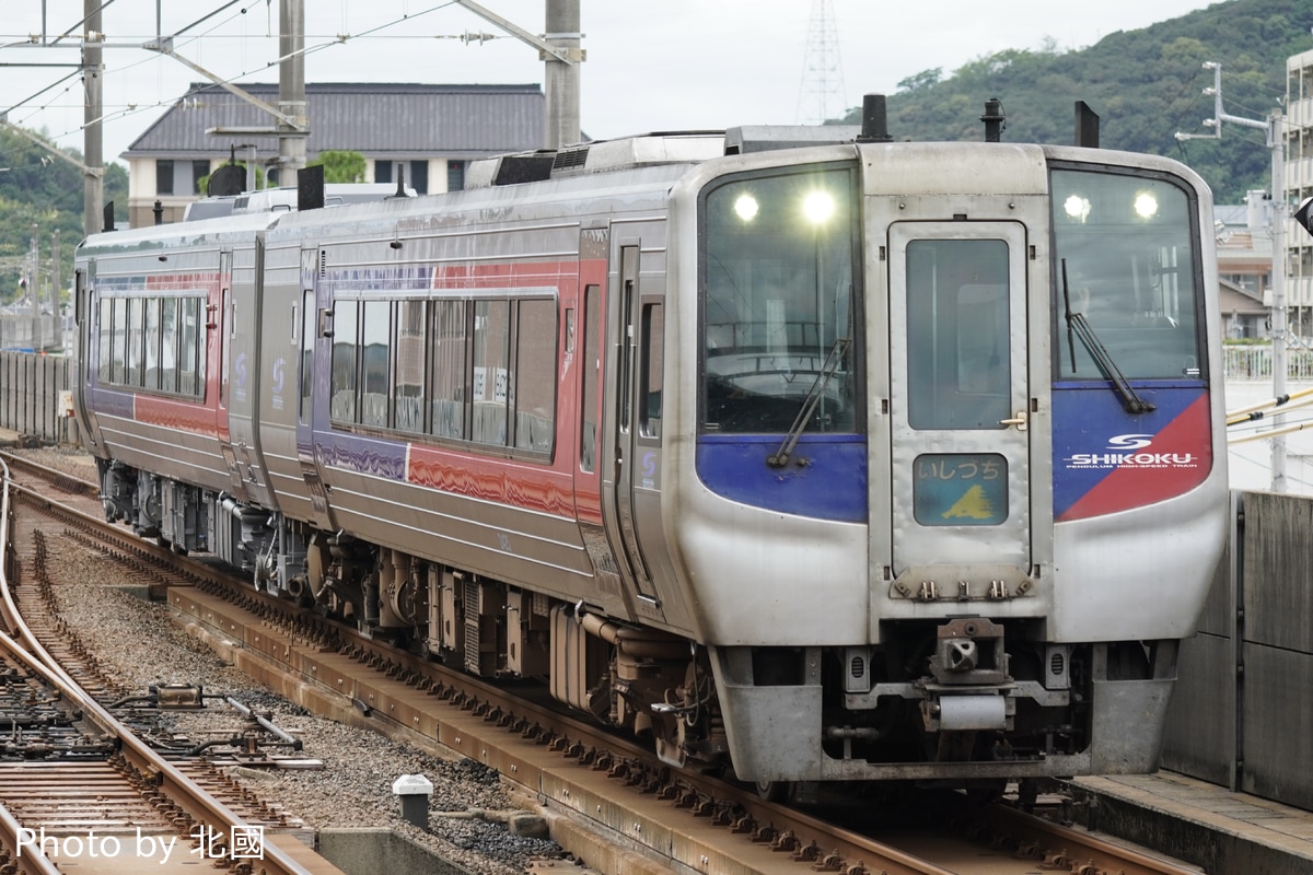 JR四国 松山運転所 N2000系 2425