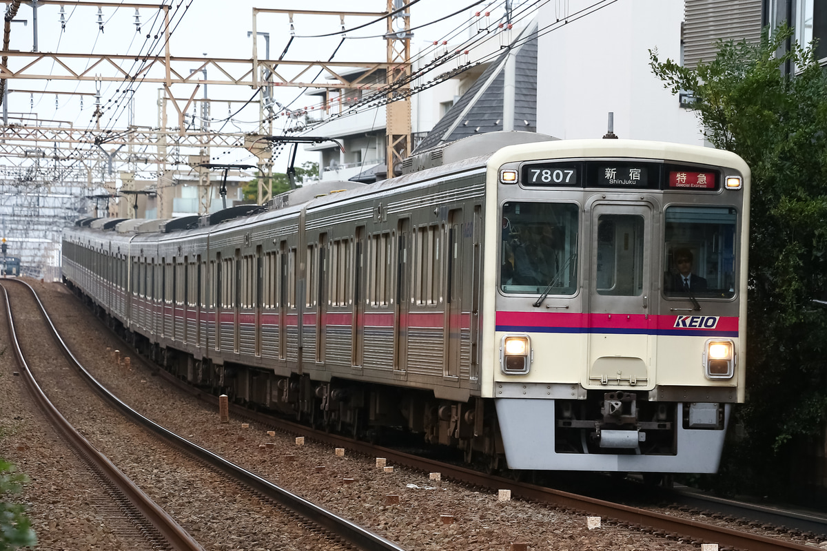 京王電鉄 若葉台検車区 7000系 7807f