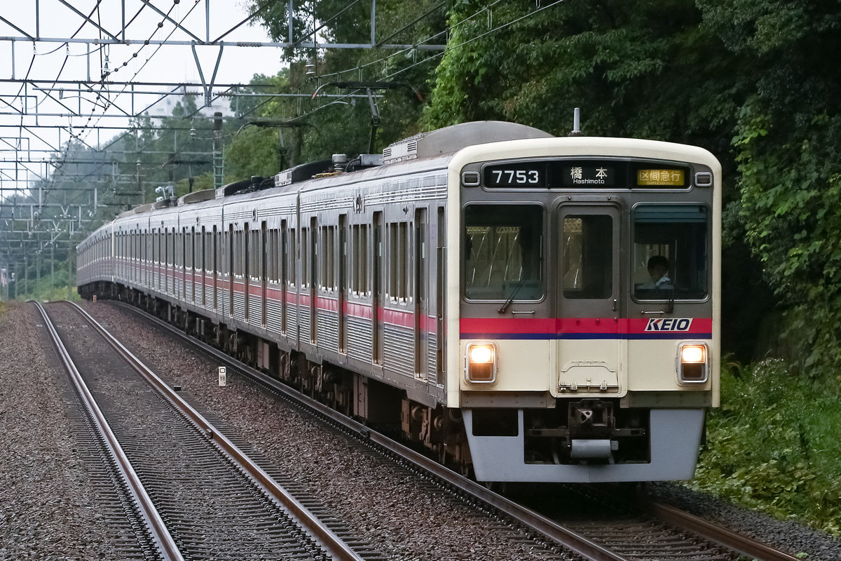 京王電鉄 若葉台検車区 7000系 7703f