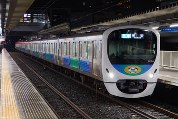 西武鉄道 30000系 東久留米駅付近