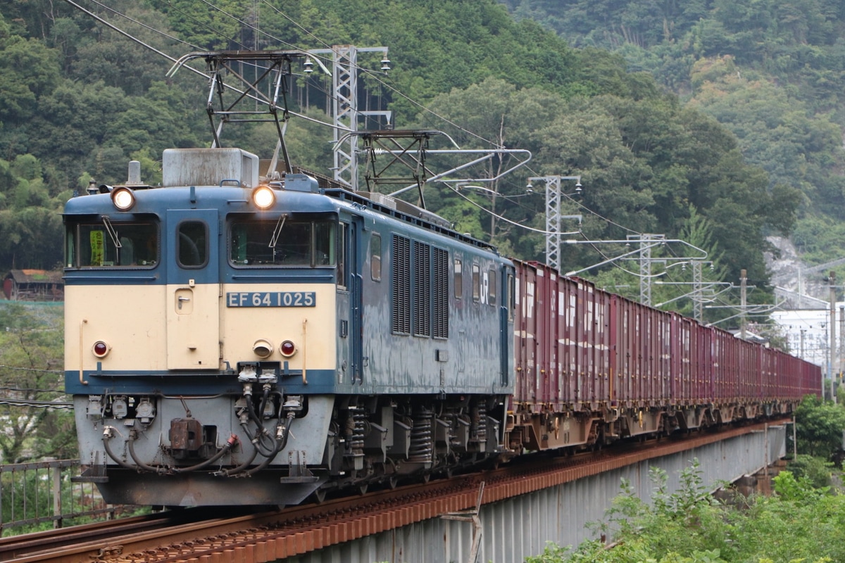 JR貨物  EF64 1025
