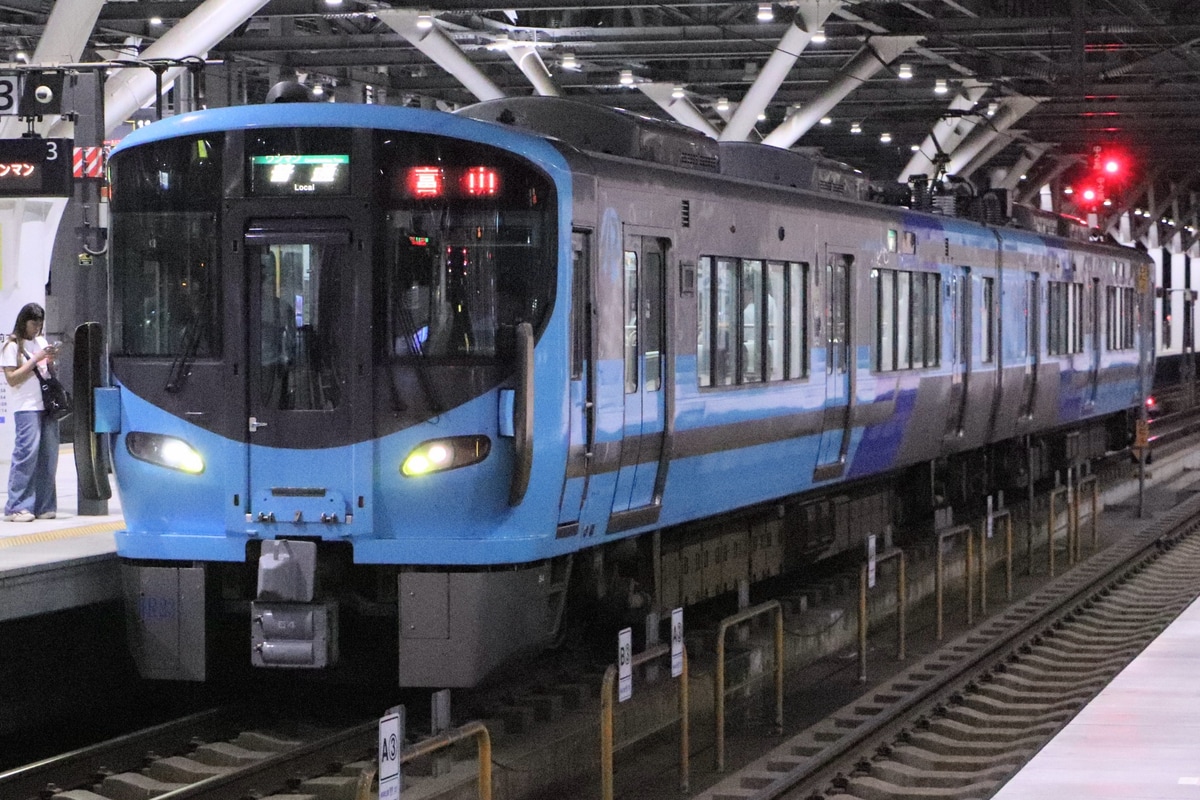 IRいしかわ鉄道  521系 IR23編成