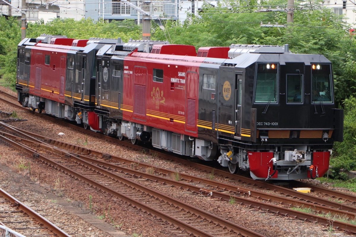 嵯峨野観光鉄道  DEC743 1001