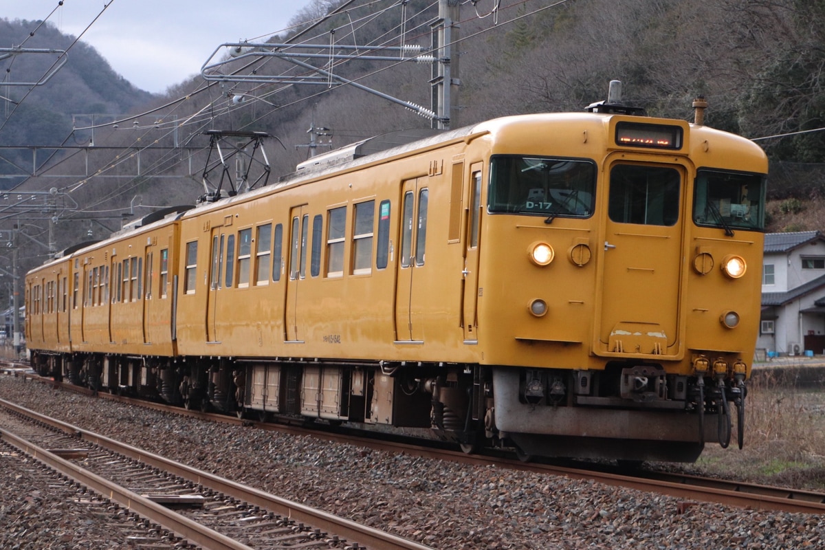 JR西日本  115系 D-17編成