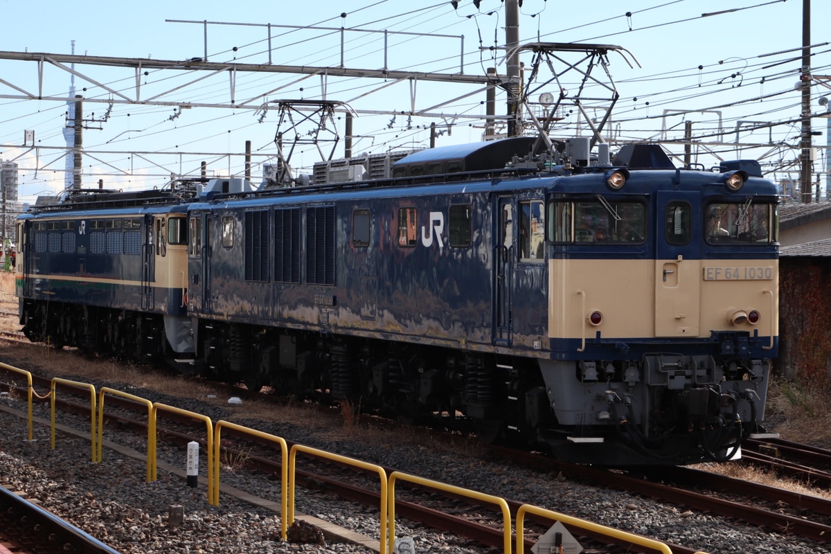 JR東日本  EF64 1030