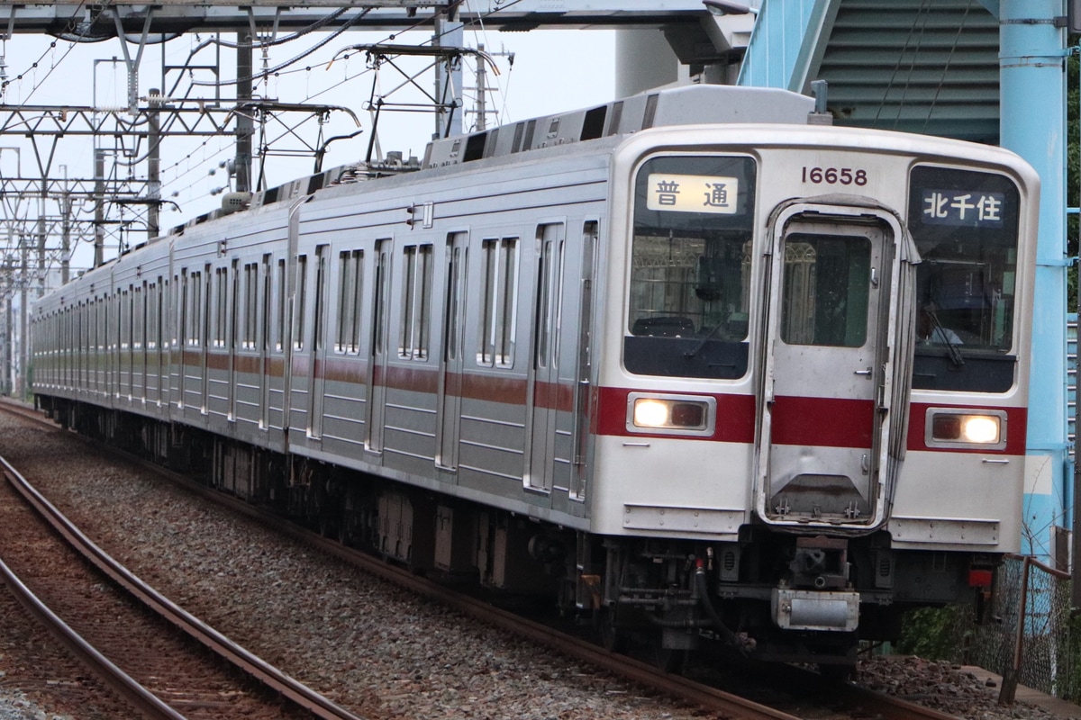 東武鉄道  10030系 11658F