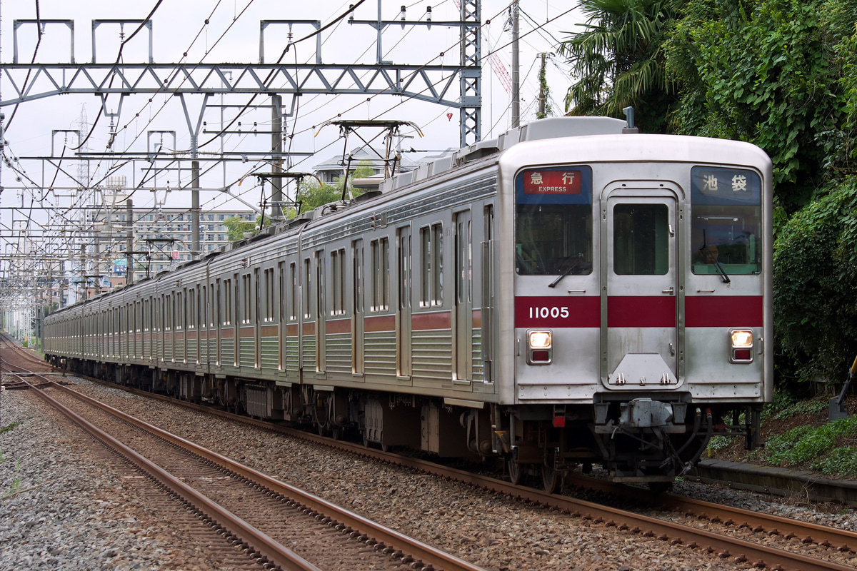 東武鉄道 森林公園検修区 10000系 11005F