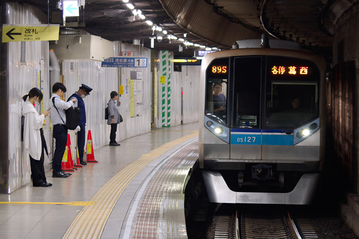 東京メトロ 深川検車区 05系 05-127F