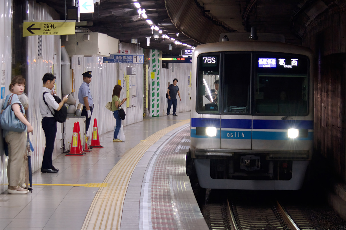 東京メトロ 深川検車区 05系 05-114F