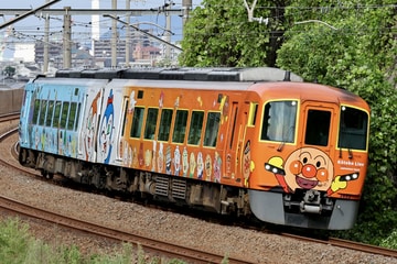 JR四国 2600系 宇多津～坂出間付近