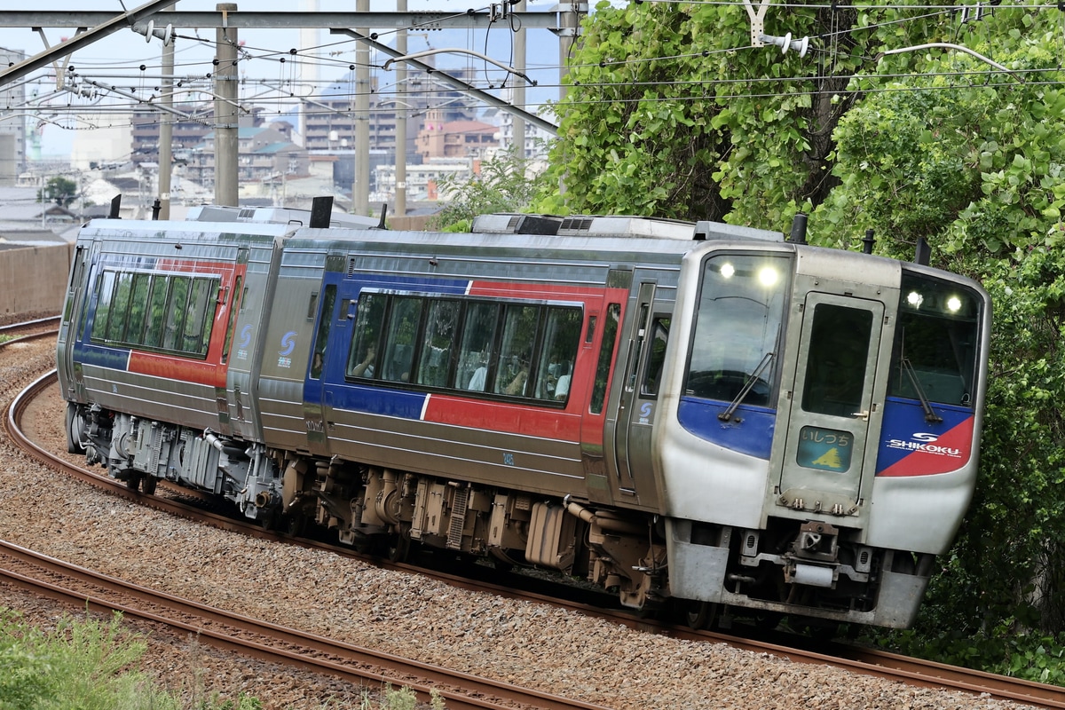 JR四国 松山運転所 N2000系 2425