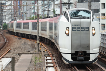 JR東日本 E259系 恵比寿駅付近