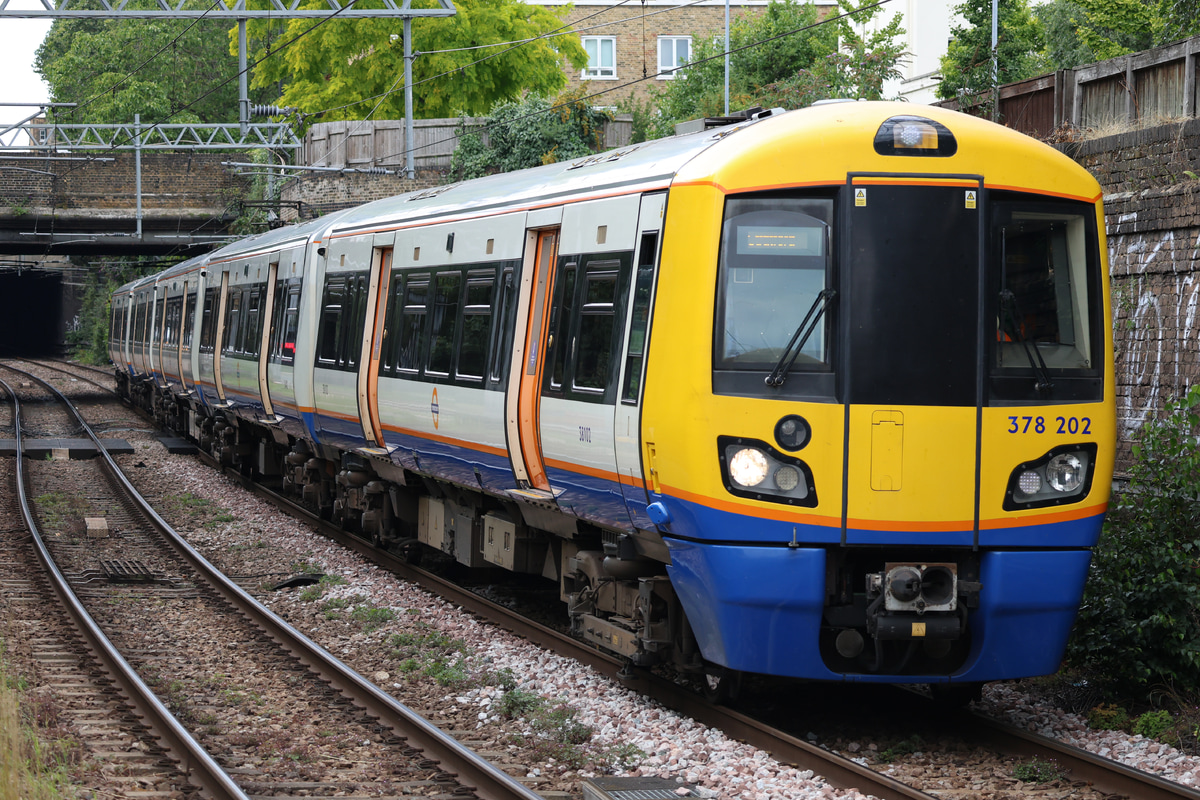 Overground  Class 378 202