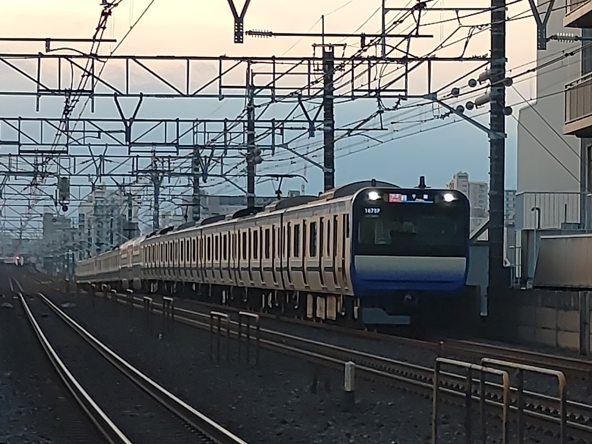JR東日本  E235系 