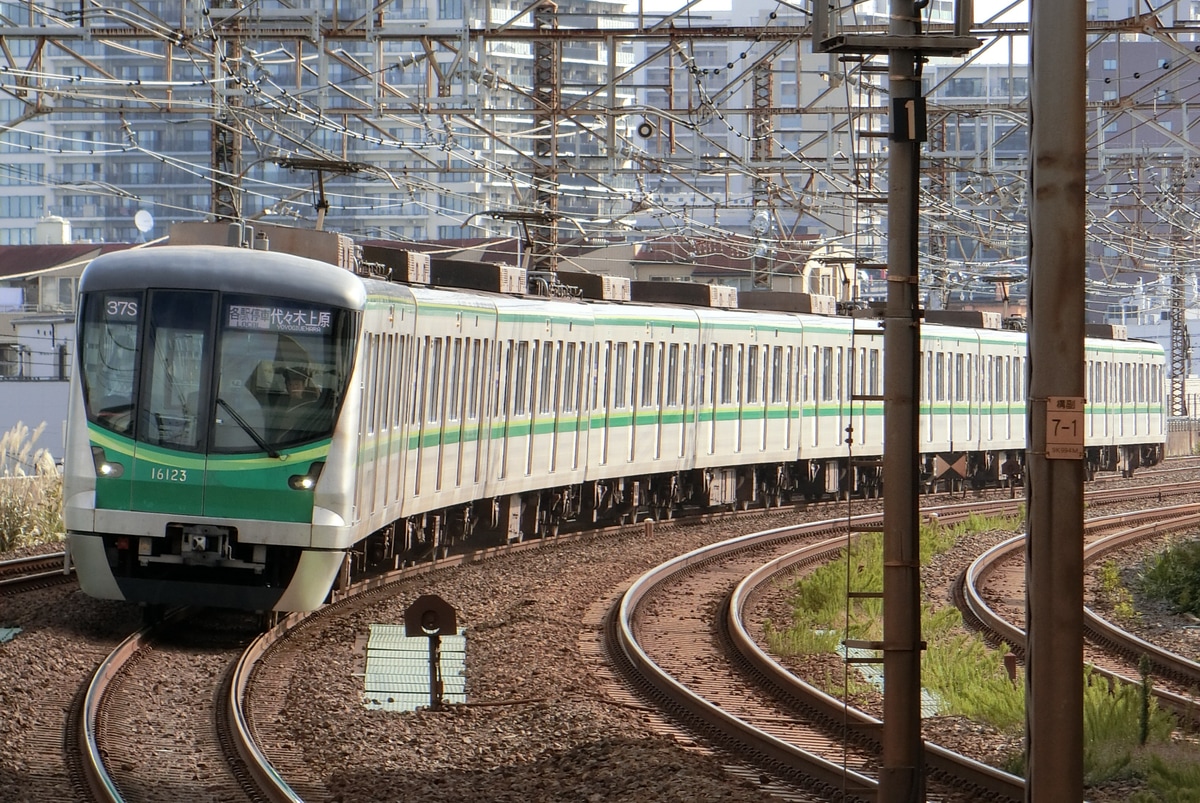 東京メトロ 綾瀬検車区 16000系 16123F