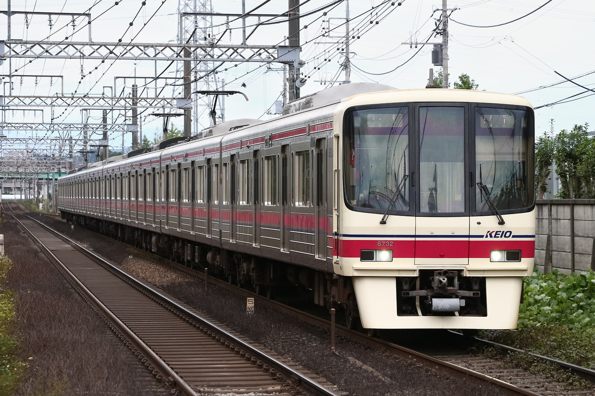 京王電鉄 若葉台検車区 8000系 8732f