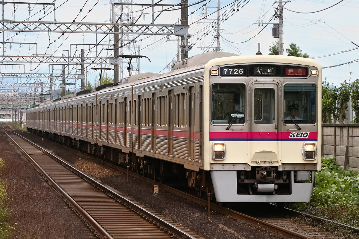 京王電鉄 若葉台検車区 7000系 7726f
