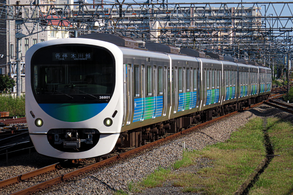 西武鉄道 南入曽車両基地 30000系 30002F