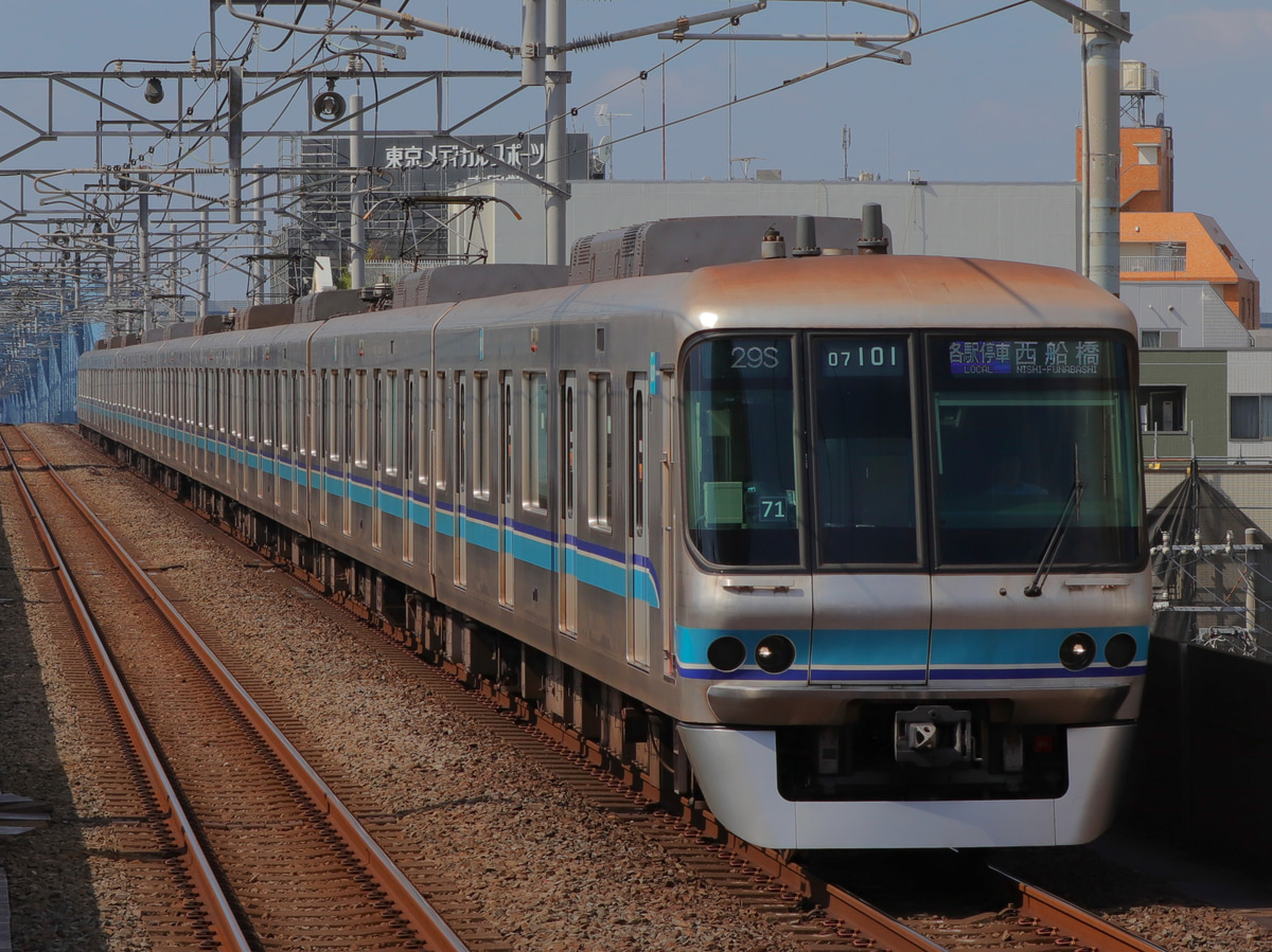 東京メトロ  07系 07-101F
