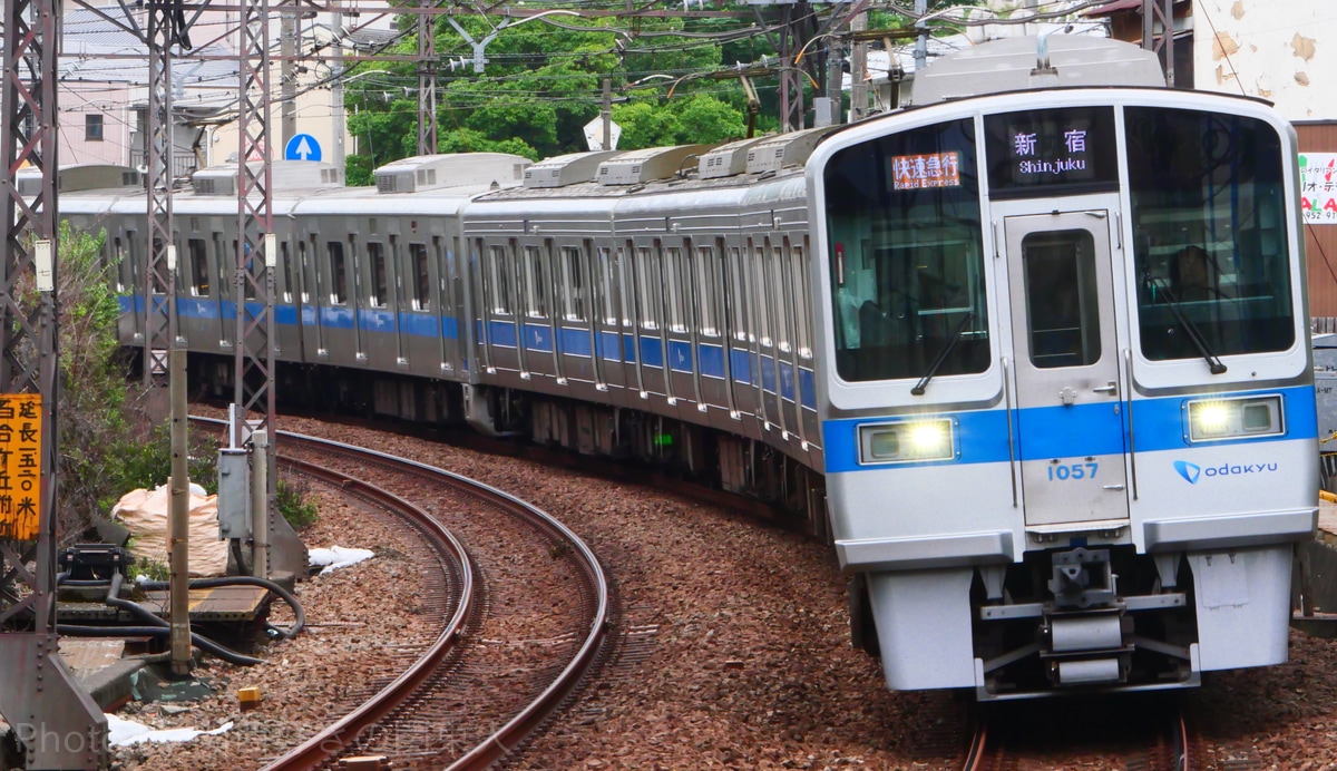 小田急電鉄  1000形 1057f
