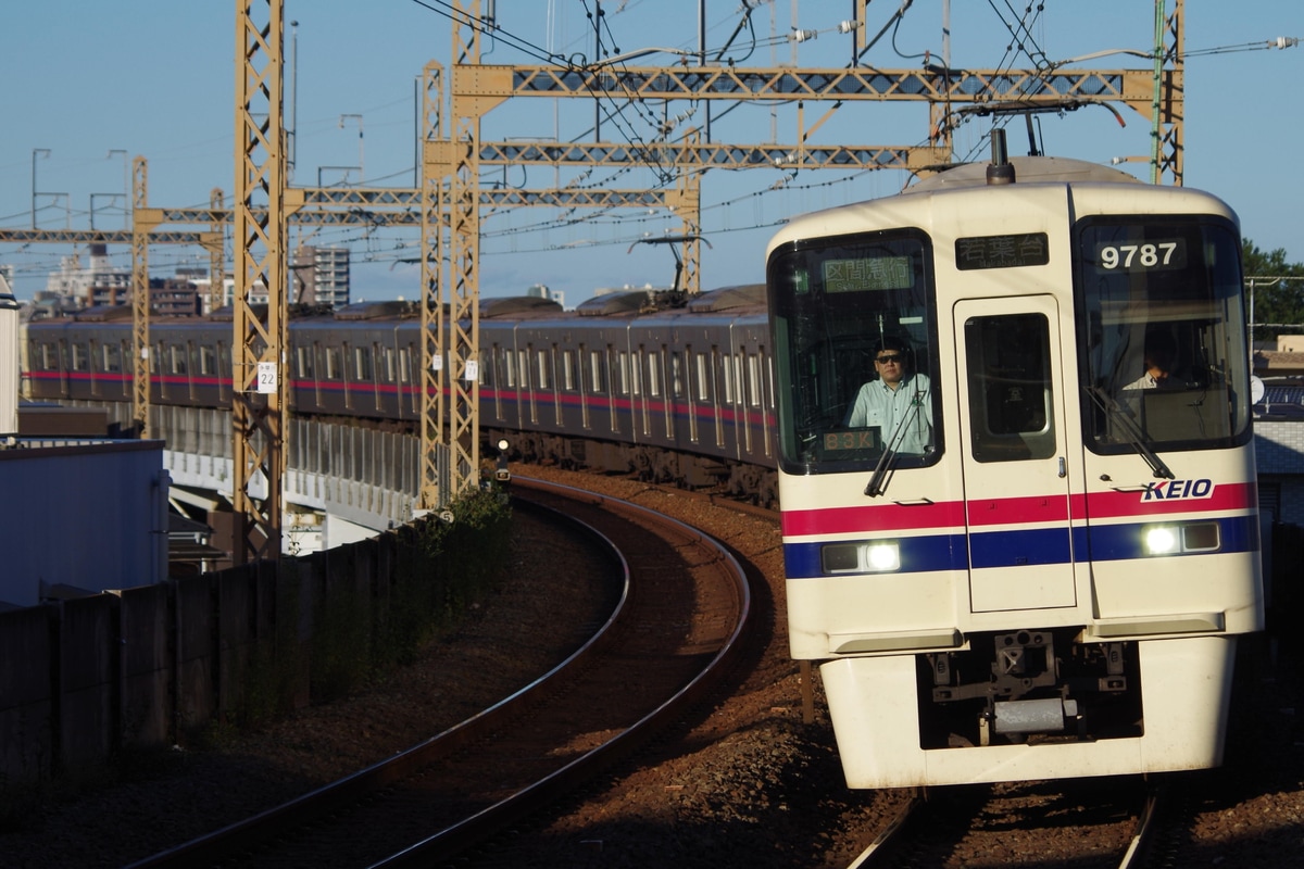 京王電鉄 若葉台検車区 9000系 9737編成