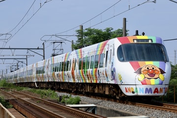 JR四国 8000系 多度津～讃岐塩屋間付近