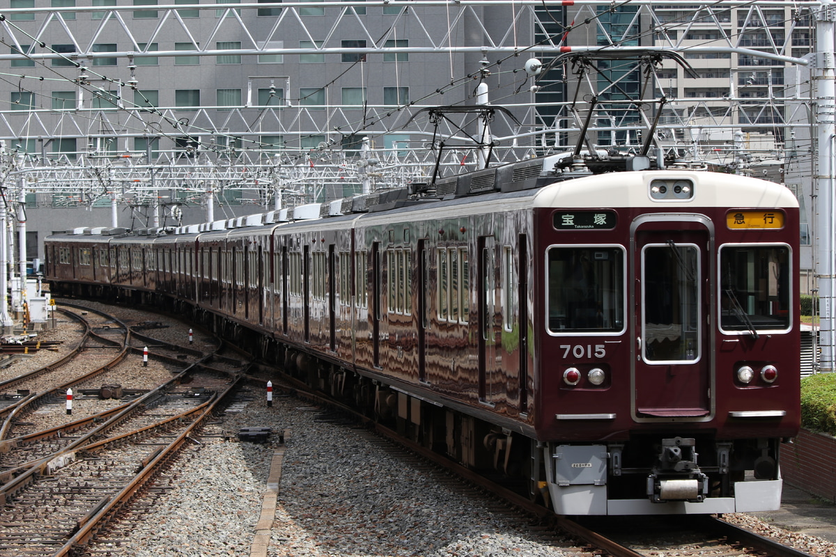 阪急電鉄 平井車庫 7000系 7015F