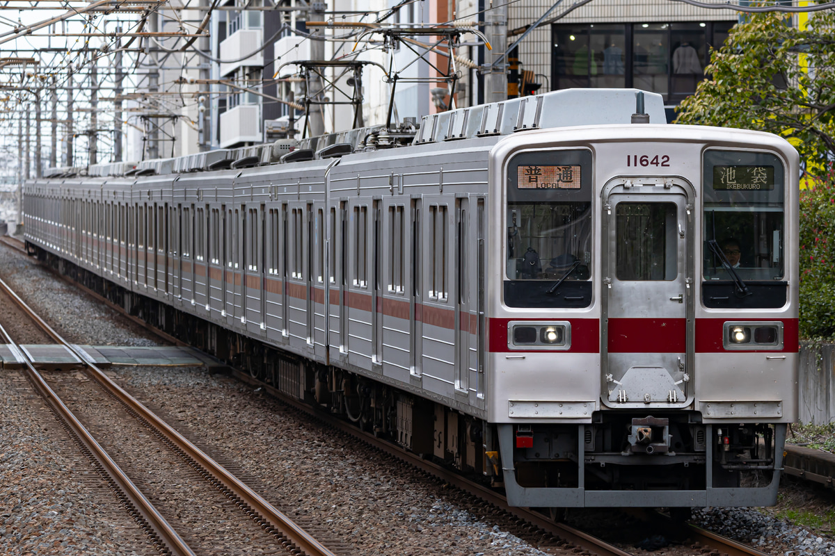 東武鉄道  10030系 11642F