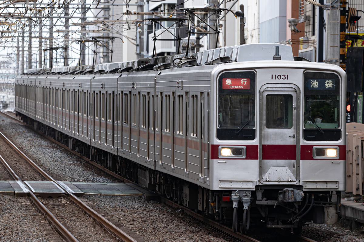 東武鉄道  10030系 11031F
