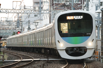 西武鉄道 30000系 付近