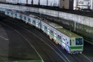 東京メトロ 6000系 新木場CR付近