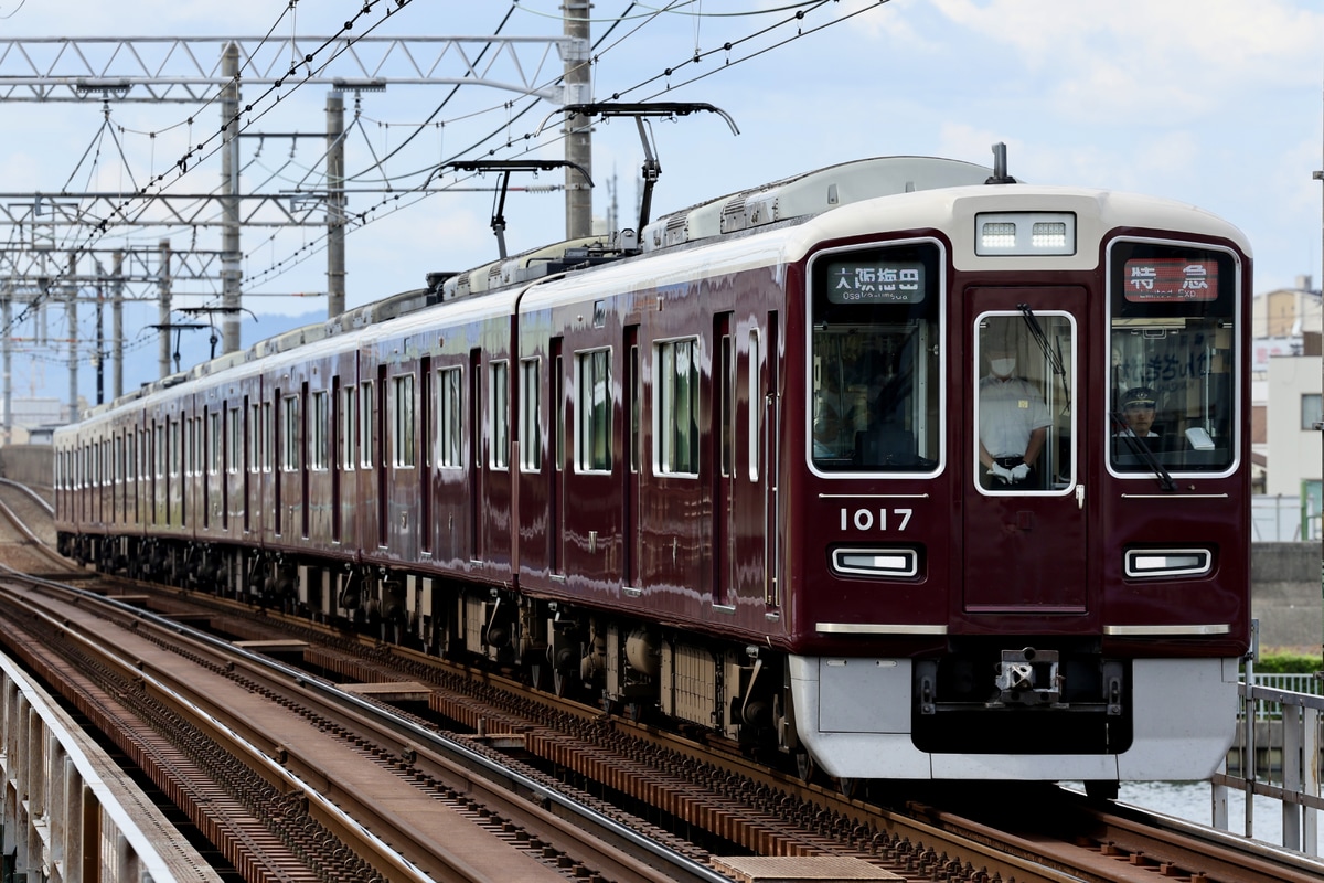 阪急電鉄 西宮車庫 1000系 1017F