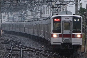 東武鉄道 10030系 下板橋駅付近