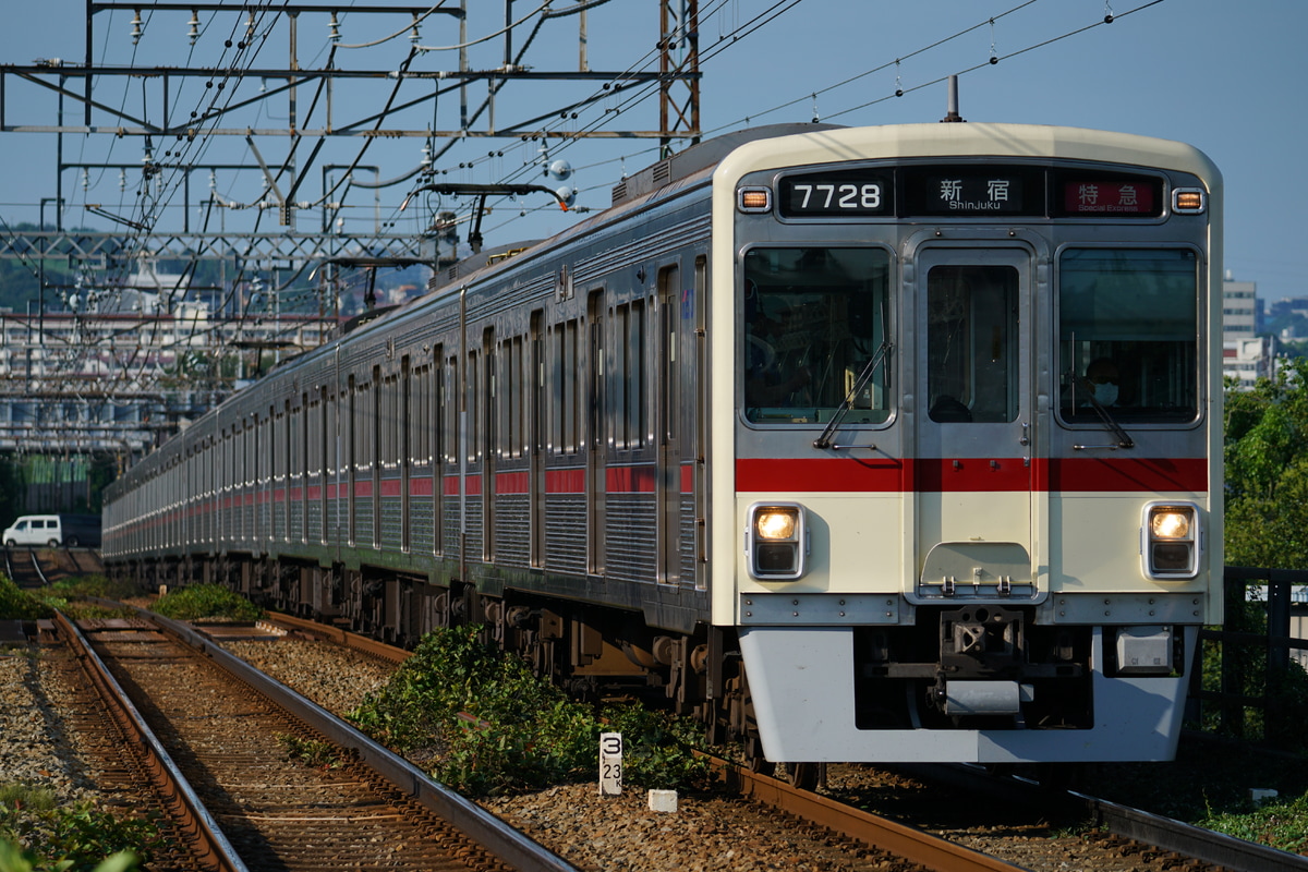 京王電鉄 若葉台検車区 7000系 7728F