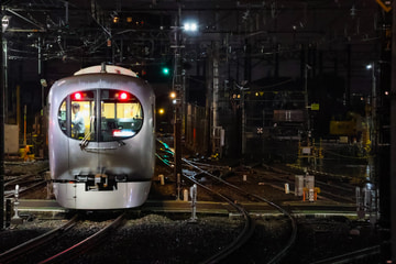 西武鉄道 001系 所沢駅付近