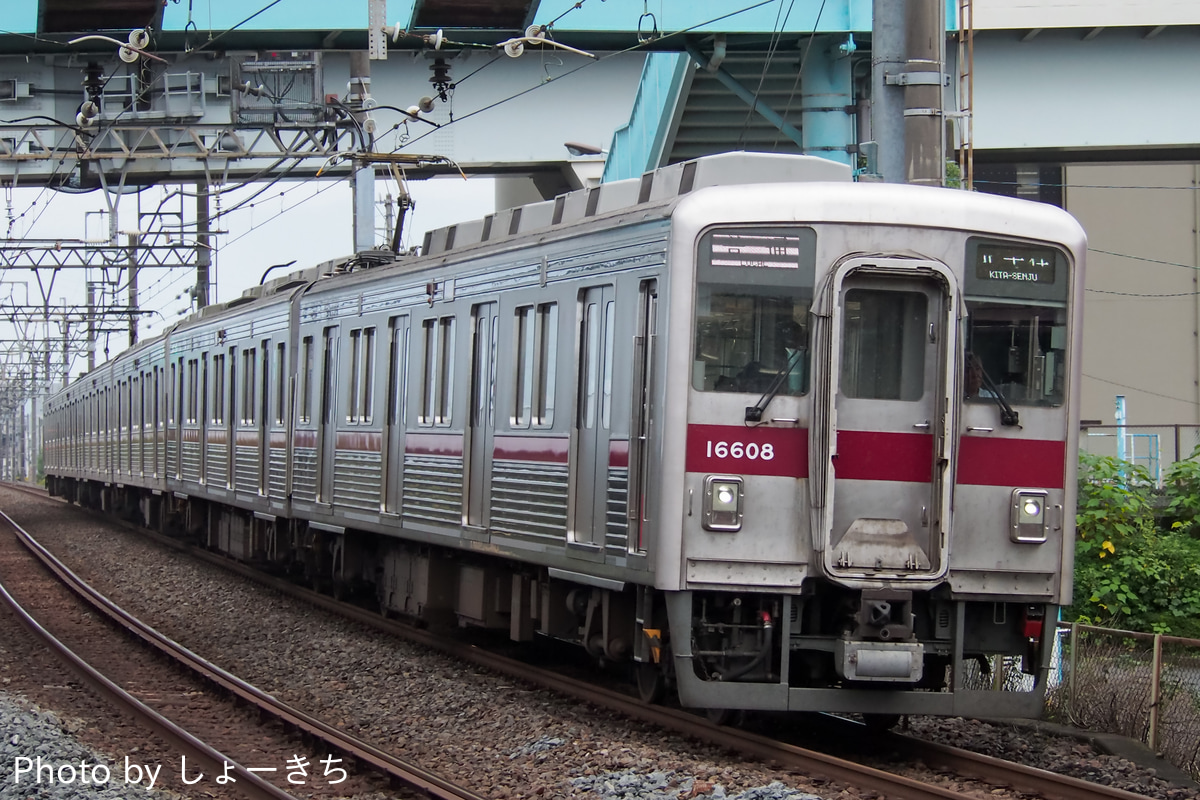東武鉄道 南栗橋車両管区春日部支所 10000系 11608F